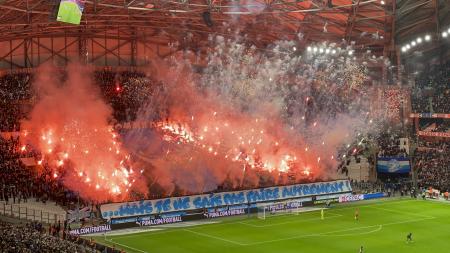 19-OM-LENS 37.jpg
